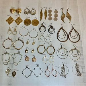 Lot of 24 Sets of Gold Tone Fish Hook Dangle Earrings Large-Small